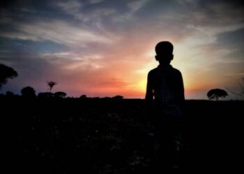 ഇരുൾ നിറഞ്ഞ ഭൂമി